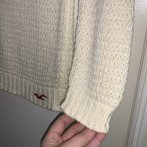 Vintage Hollister Sweater 🤍 - Picture 4 of 5